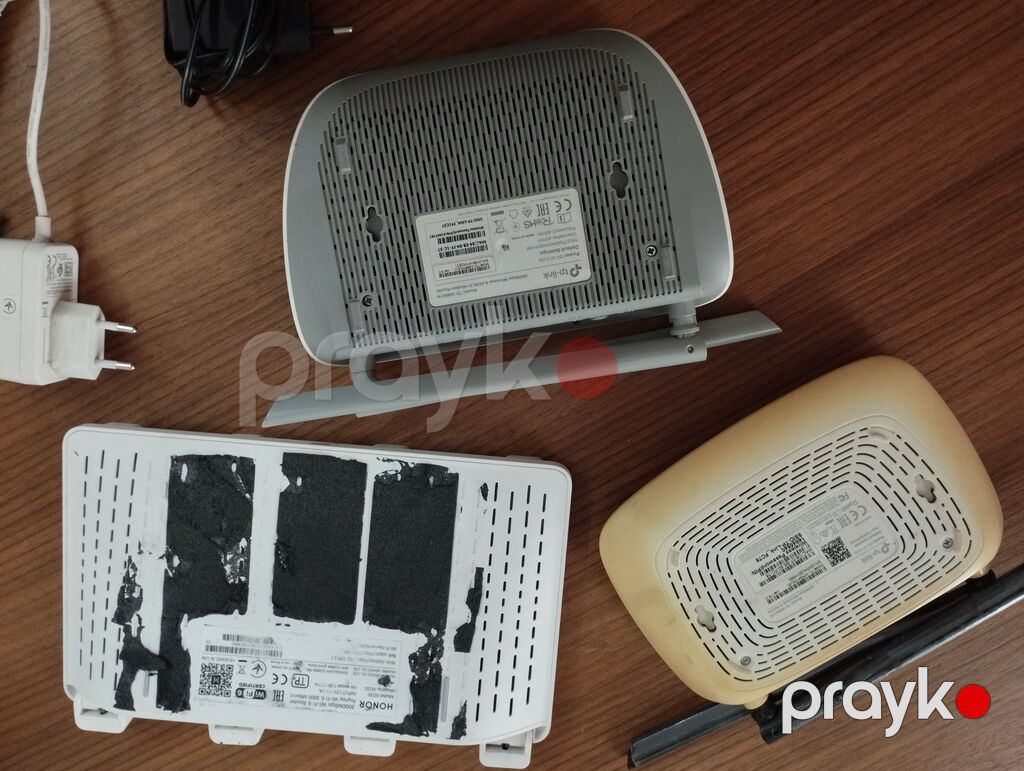 Wi‑Fi routerlər və aksesuarlar paketi Tərkib: - TP-Link Archer C59 — Şəbəkə və server avadanlığı, Bakı (2)