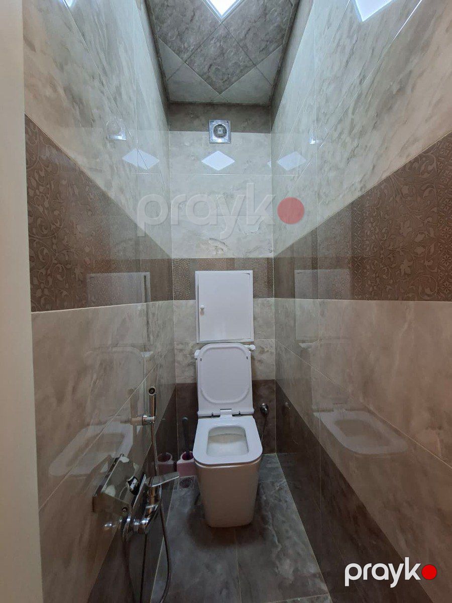 Satılır 4 otaqlı köhnə tikili 100 m² — Mənzil, Bakı (11)