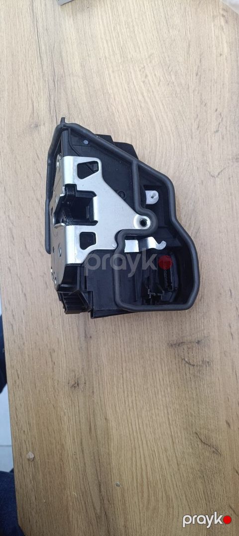 BMW F10, F30 qapı kilidi — Bakı