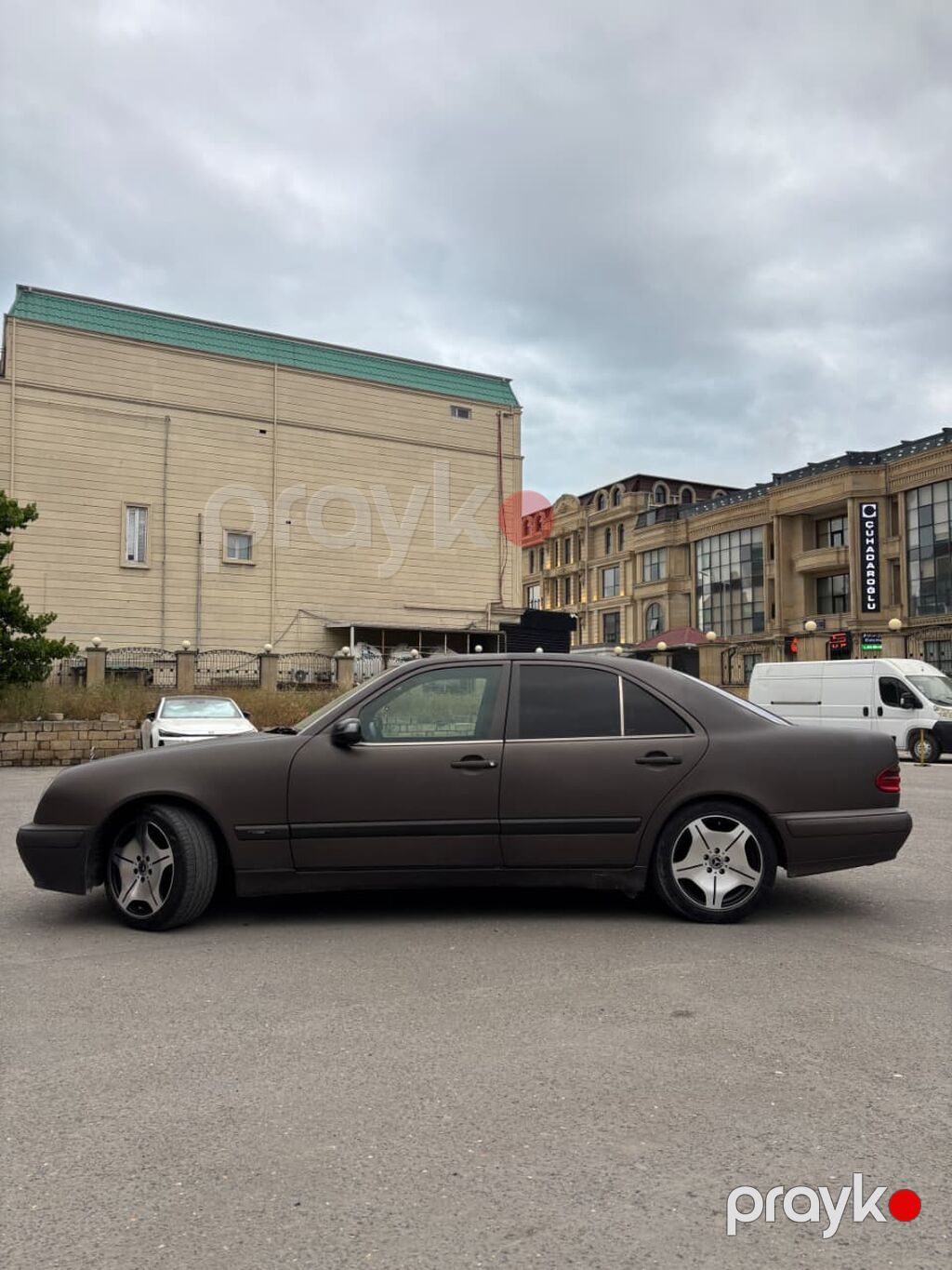 Mercedes-Benz E-Class: 2.2 l 2001 il Sedan — Avtomobillər, Bakı (2)