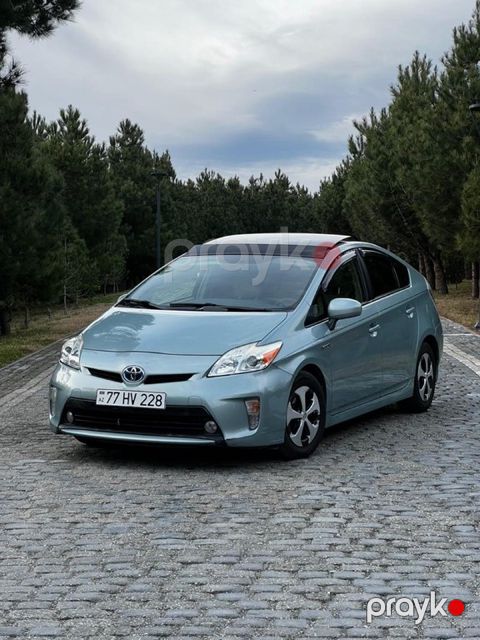 Toyota Prius, 1.8 L, 1.3 kWh, 2014 il, 179 000 km — Bakı