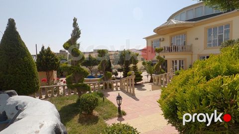 Satılır 5 otaqlı həyət evi/bağ evi 300 m² — Bakı