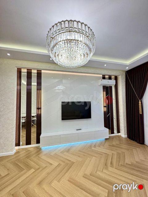 Satılır 3 otaqlı yeni tikili 110 m²