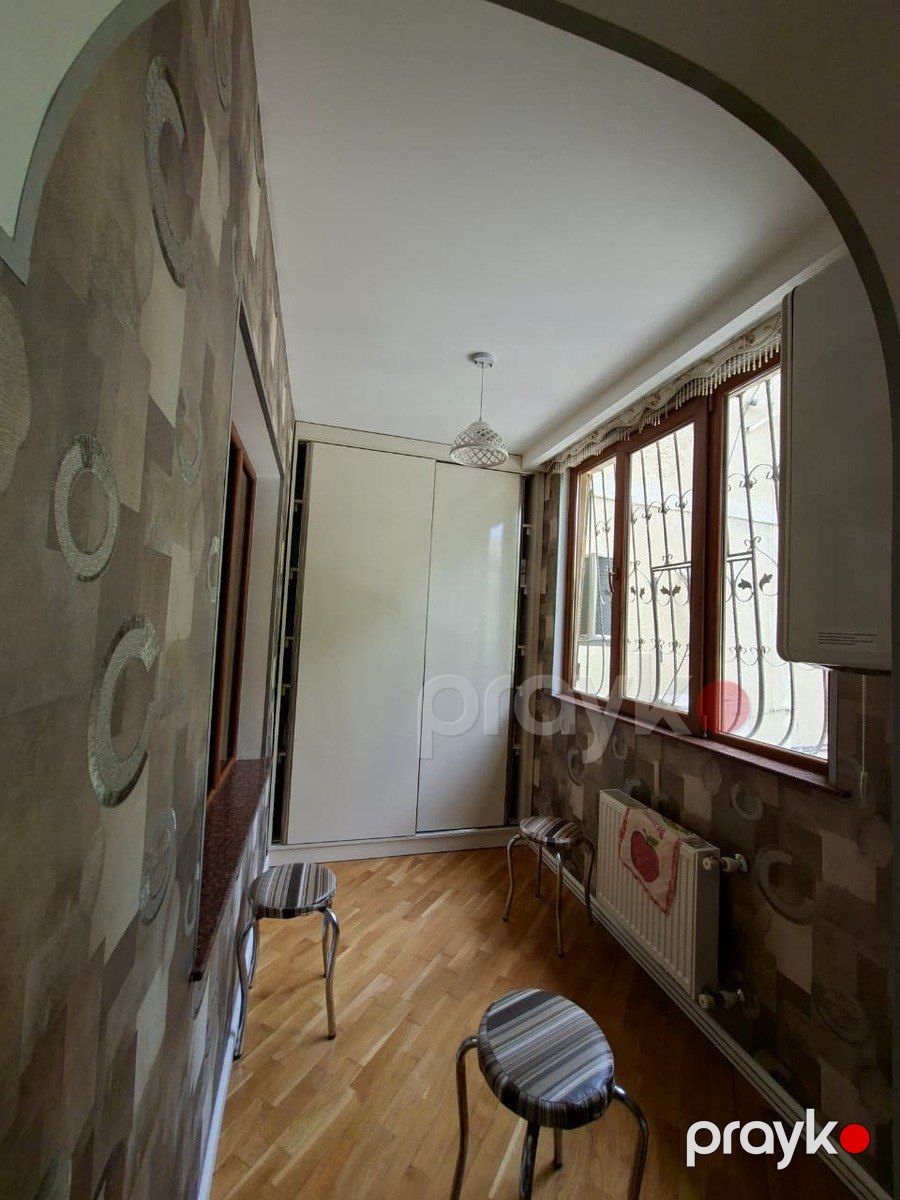 Satılır 4 otaqlı köhnə tikili 100 m² — Mənzil, Bakı (2)
