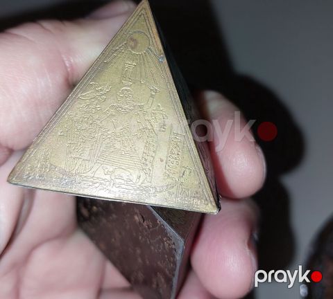 Fiqur, Metal, rəng - Qızılı — Digah