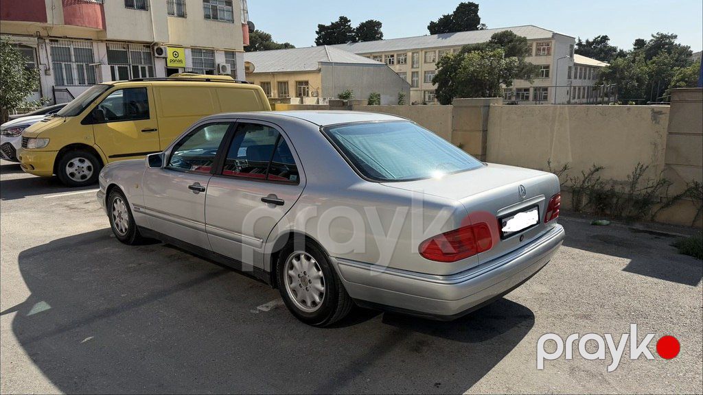 Mercedes E 230, 2.3 L, 1995 il, 439 000 km — Avtomobillər, Bakı (6)