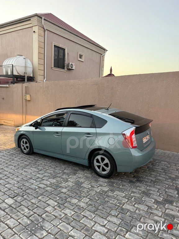 Toyota Prius, 1.8 L, 1.3 kWh, 2014 il, 179 000 km — Avtomobillər, Bakı (5)