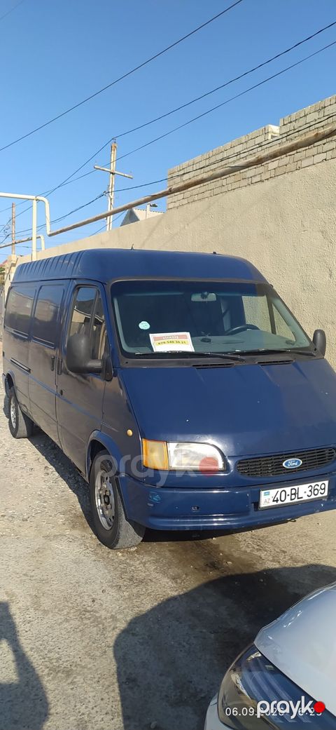 Ford Transit yük mikroavtobusu - Korpusu: Uzadılmış və hündür damlı — Sumqayıt