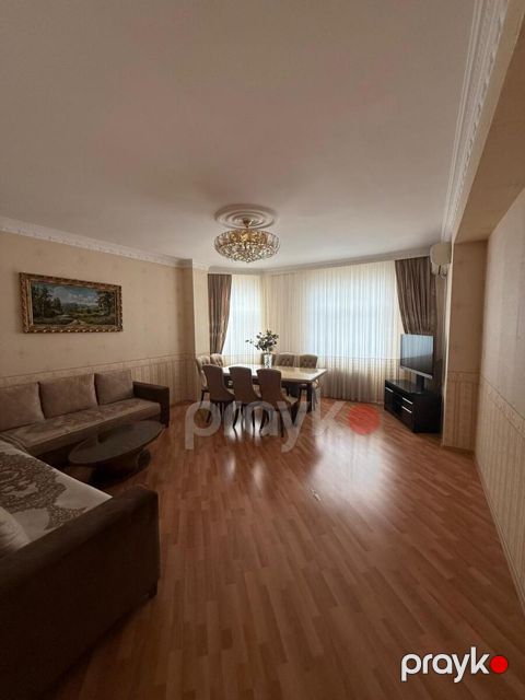 Satılır 3 otaqlı yeni tikili 120 m² — Bakı