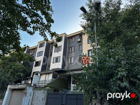 Satılır 2 otaqlı köhnə tikili 55 m² — Bakı
