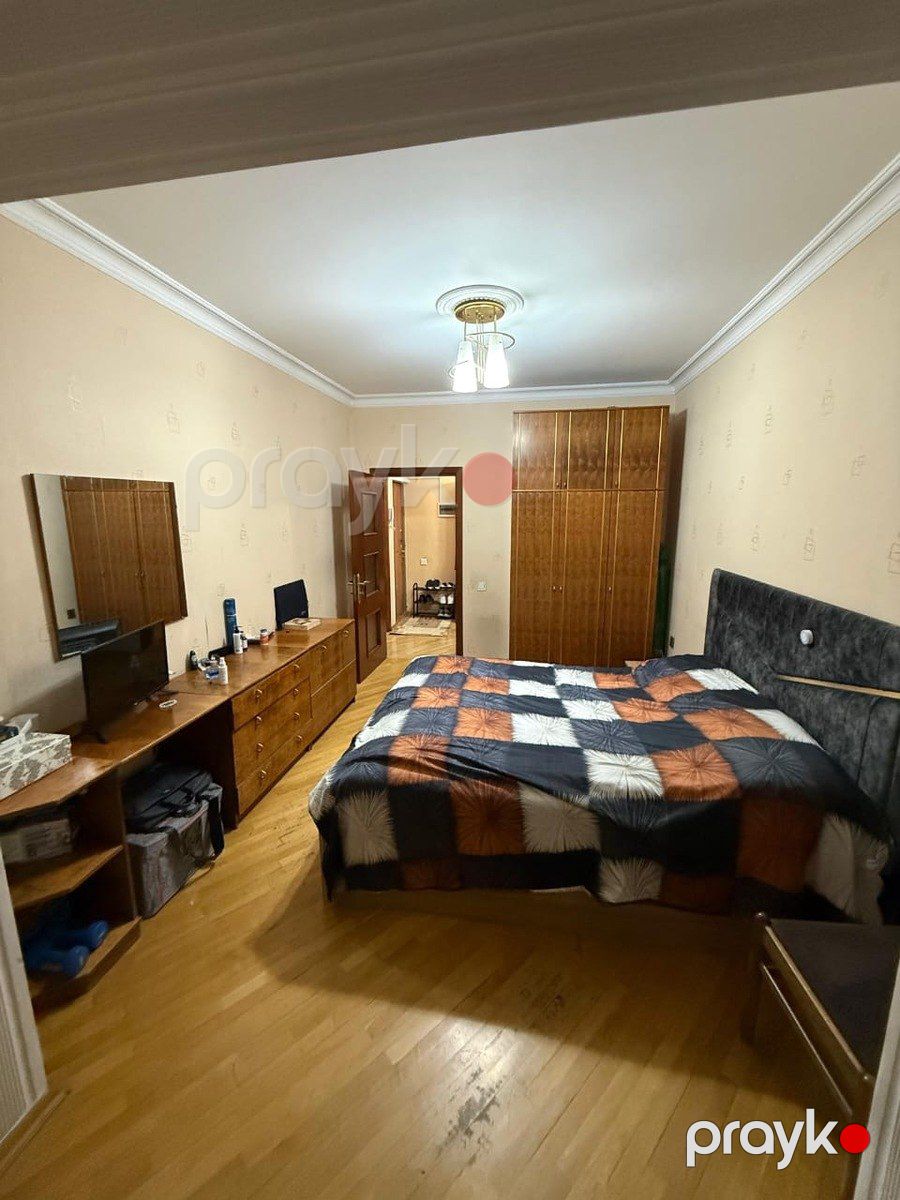 Satılır 4 otaqlı köhnə tikili 100 m² — Mənzil, Bakı (8)