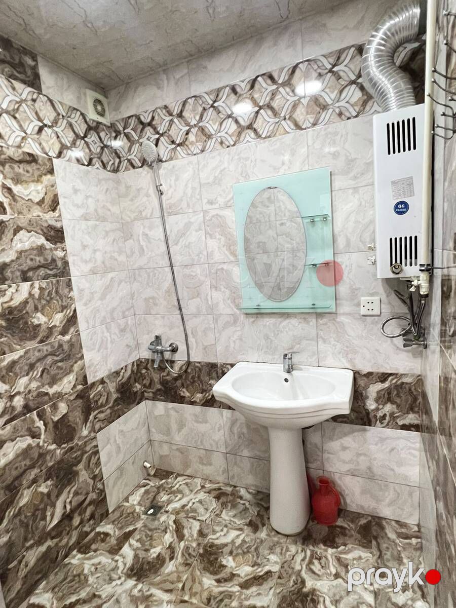 İcarəyə verilir 2 otaqlı köhnə tikili 60 m² — Mənzil, Bakı (3)