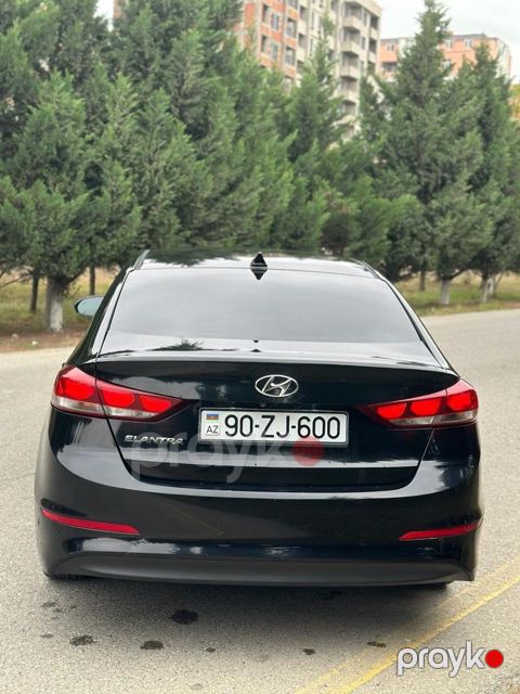 "Hyundai Elantra, 2016 il" icarəsi — Bakı