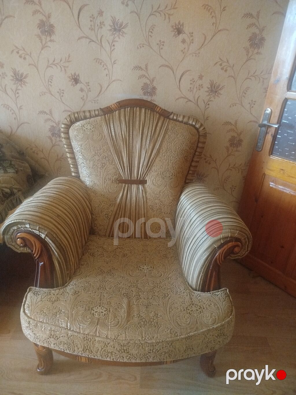 Klassik üslubda yumşaq mebel dəsti - Tərkib: 3 nəfərlik divan + 2 — Yumşaq mobilya dəstləri, Bakı (3)