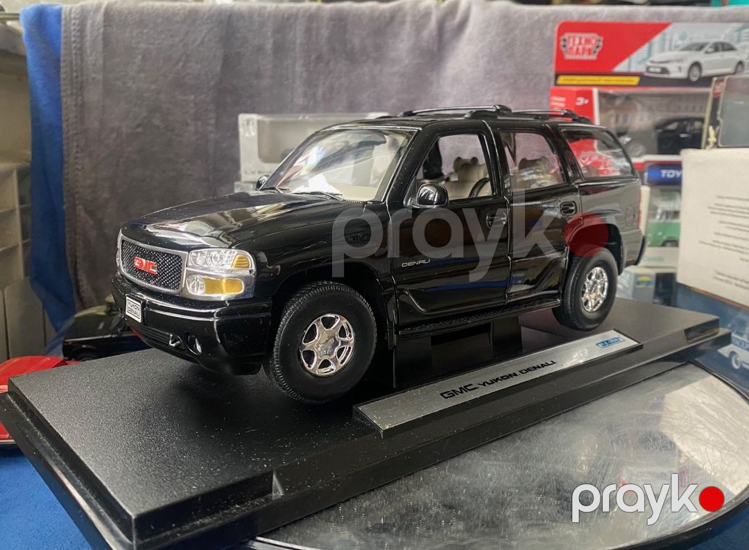 Коллекционная модель GMC Yukon Denali black 2001 — Kolleksiyalar, Bakı (8)