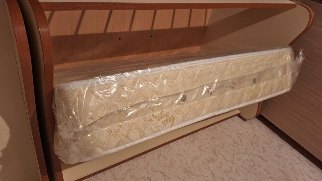 Körpə çarpayısı, uşaq beşiyi. Çox möhkəmdir. Yan hissə və uşaq bezini — Bəşikləri, Bakı (10)