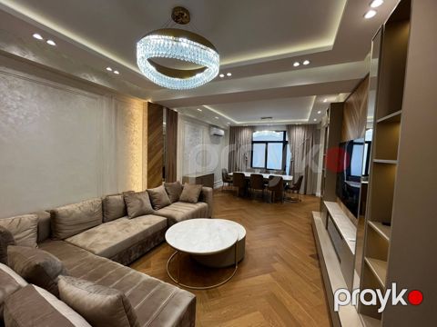 İcarəyə verilir 3 otaqlı yeni tikili 170 m²