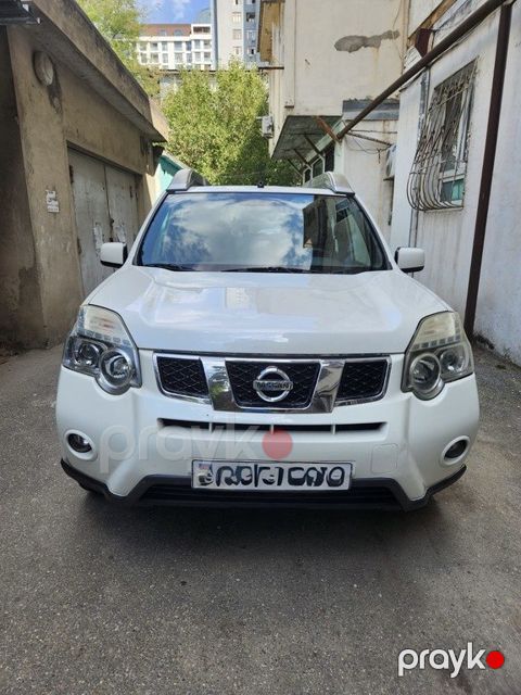 Nissan X-Trail, 2.5 L, 2011 il, 141 800 km — Bakı