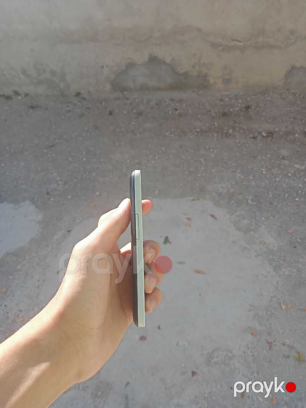 Samsung 4 GB, rəng - Ağ, İki sim kartlı — Samsung, Siyəzən (2)