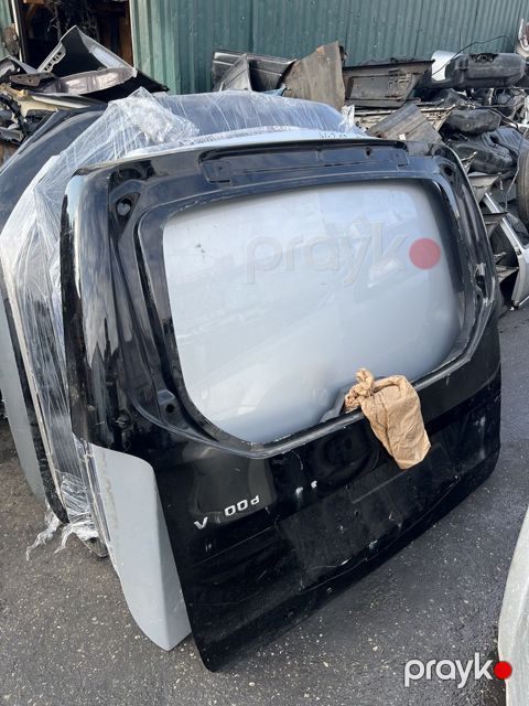 "Mercedes Vito" baqaj qapısı — Bakı