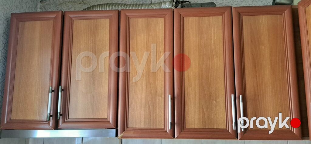 Mətbəx mebel dəsti və lavabo - Üst divar dolabları: klassik taxta — Mətbəx mobilyası, Masazır (2)