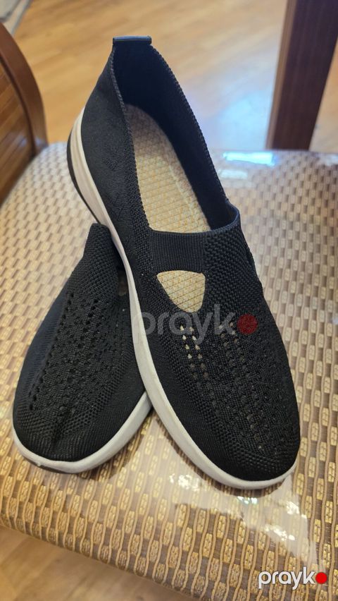 Qadın rahat ayaqqabısı – toxunma mesh slip-on.1 dəfə geyilib - Rəng — Bakı