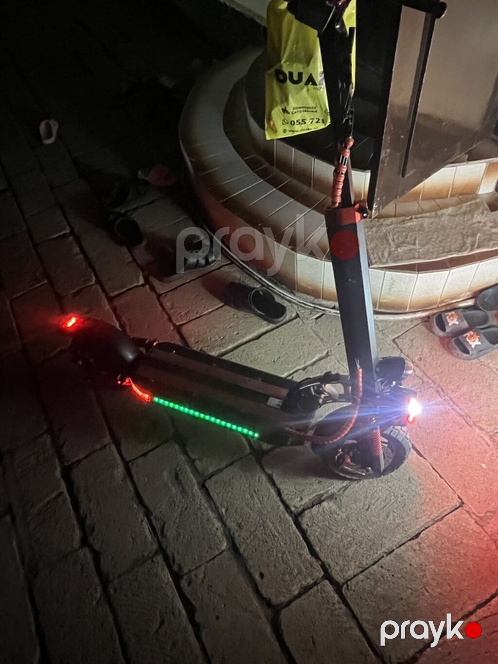 Elektrik skuter - Güclü LED işıq sistemi: ön tərəfdə üçlü faralar və — Skuterlər, Salyan (4)