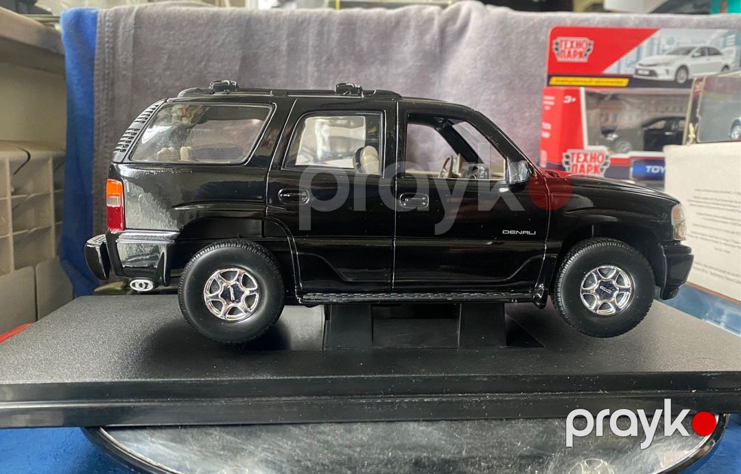 Коллекционная модель GMC Yukon Denali black 2001 — Kolleksiyalar, Bakı (12)