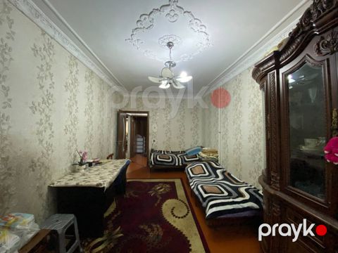 Satılır 2 otaqlı köhnə tikili 55 m² — Bakı