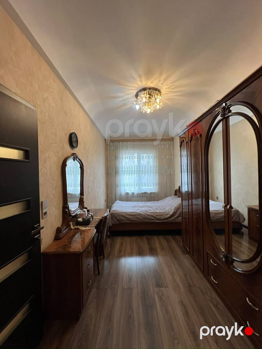 Satılır 4 otaqlı köhnə tikili 100 m² — Mənzil, Bakı (12)