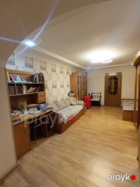 Satılır 3 otaqlı köhnə tikili 65 m² — Bakı