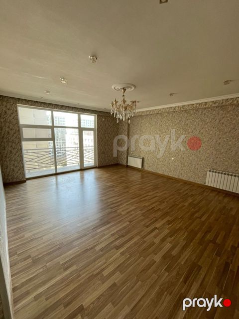 Satılır 3 otaqlı yeni tikili 145 m²
