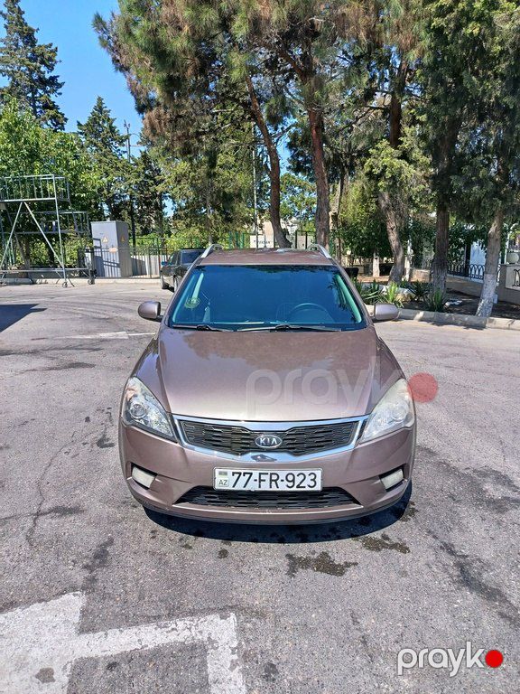 Kia Ceed SW, 1.6 L, 2010 il, 300 008 km — Avtomobillər, Bakı