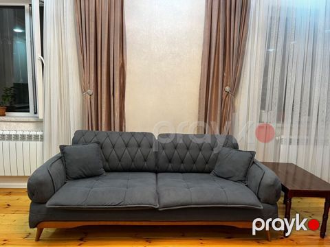 Tek divan 750azn. yenidir Baba alinib. Arxaya doğru açılır
