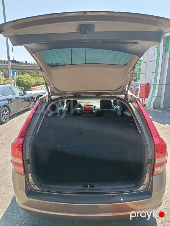 Kia Ceed SW, 1.6 L, 2010 il, 300 008 km — Avtomobillər, Bakı (7)