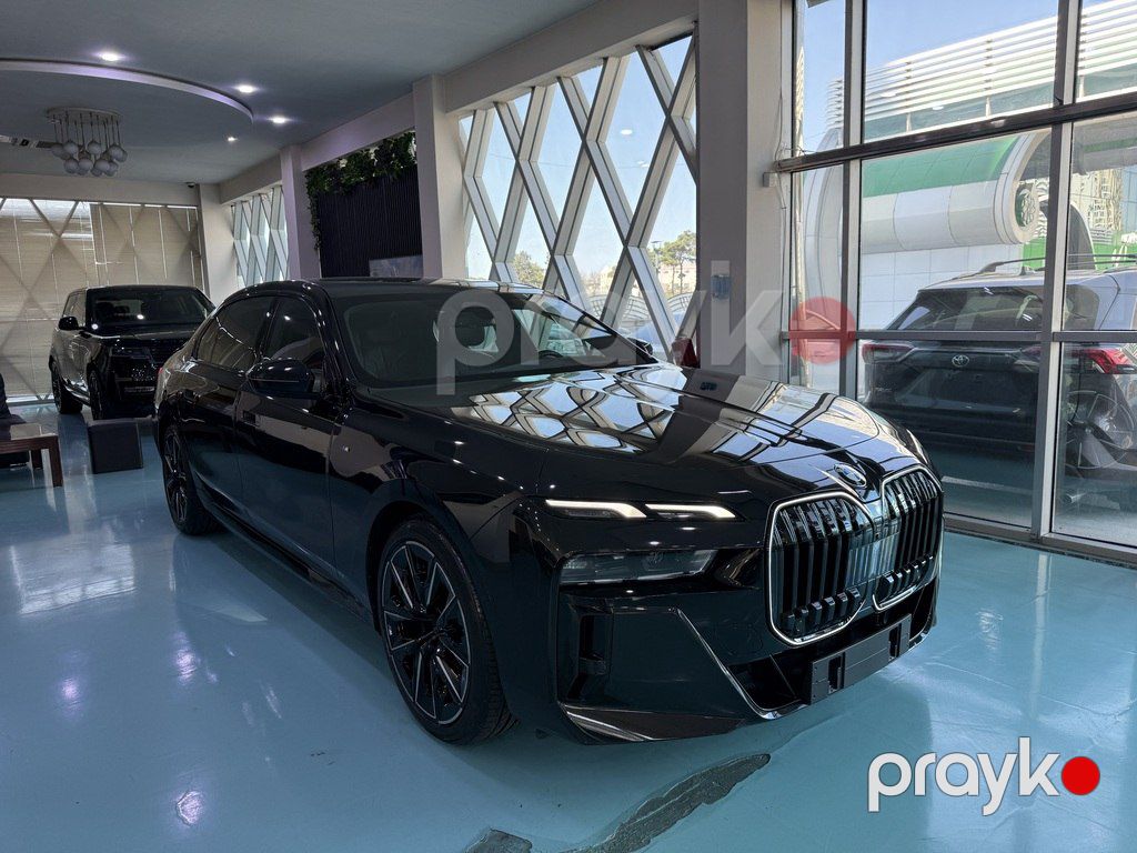 BMW 740, 3.0 L, 2024 il, 41 000 km — Avtomobillər, Bakı (4)