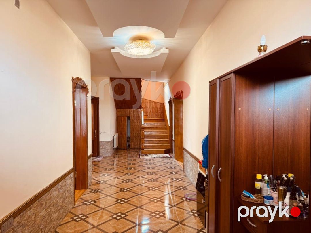 Satılır 6 otaqlı həyət evi/bağ evi 250 m² — Ev, villa, Bakı (8)