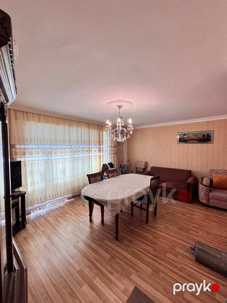 Satılır 2 otaqlı köhnə tikili 57 m² — Mənzil, Bakı