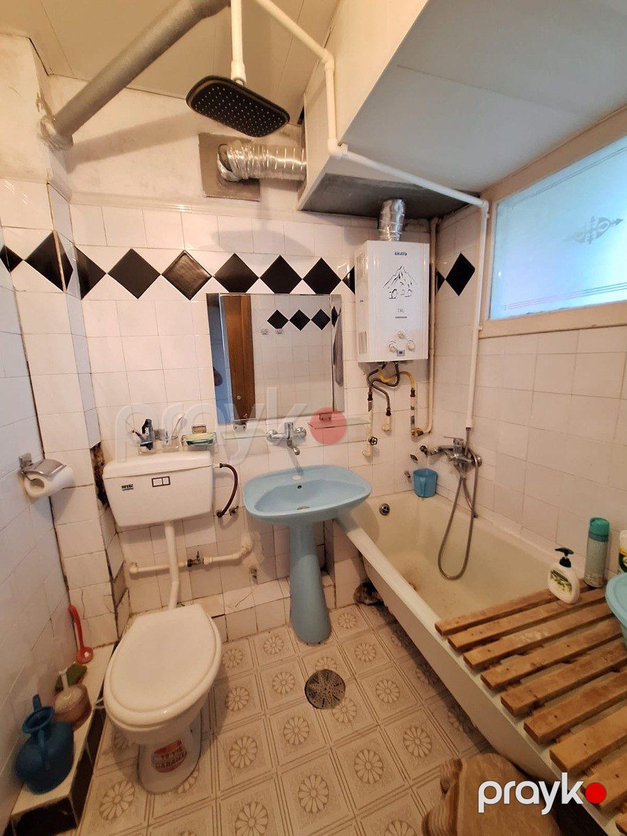 Satılır 3 otaqlı köhnə tikili 72 m² — Mənzil, Bakı (8)