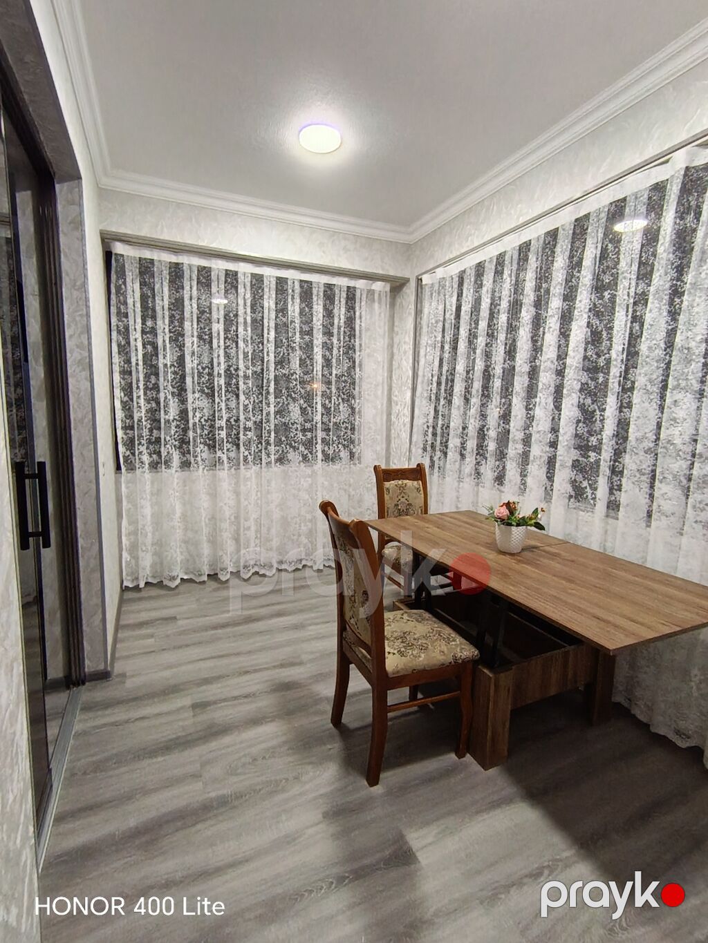 Həyət evi təzə təmirlidir və Regional kollecin, həmçinin 41 nömrəli — Nərdivanlar, Gəncə (3)