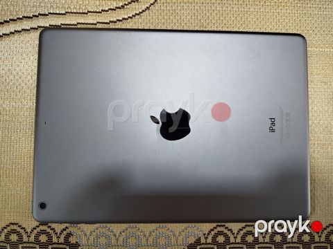 Apple iPad Air planşet - Model: iPad Air (1-ci nəsil) - Korpus rəngi — Bakı