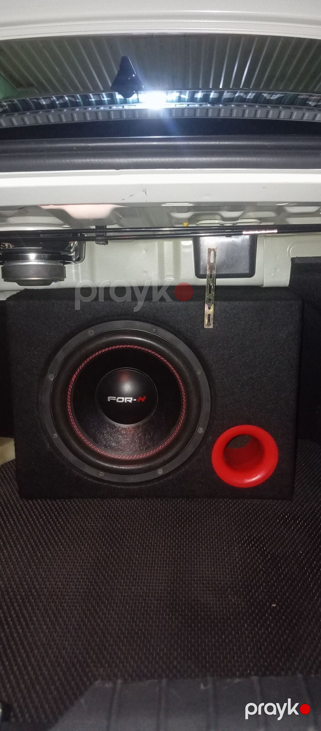 For-x avtomobil subwooferi – bas qutusu ilə - Marka/model: For-x — Avtomobil akustikası, Saatlı