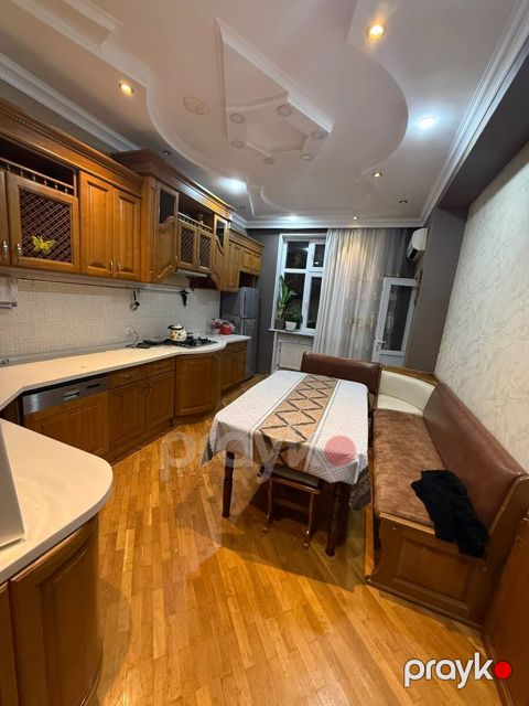 İcarəyə verilir 3 otaqlı yeni tikili 130 m² — Bakı
