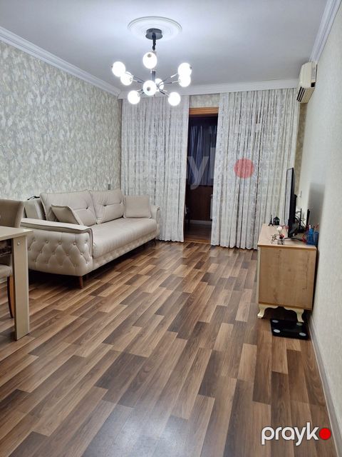 Satılır 2 otaqlı köhnə tikili 50 m² — Bakı
