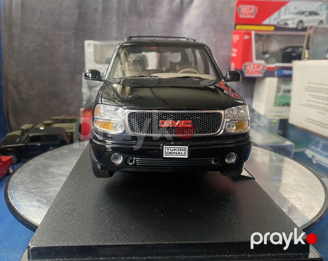Коллекционная модель GMC Yukon Denali black 2001 — Kolleksiyalar, Bakı (9)