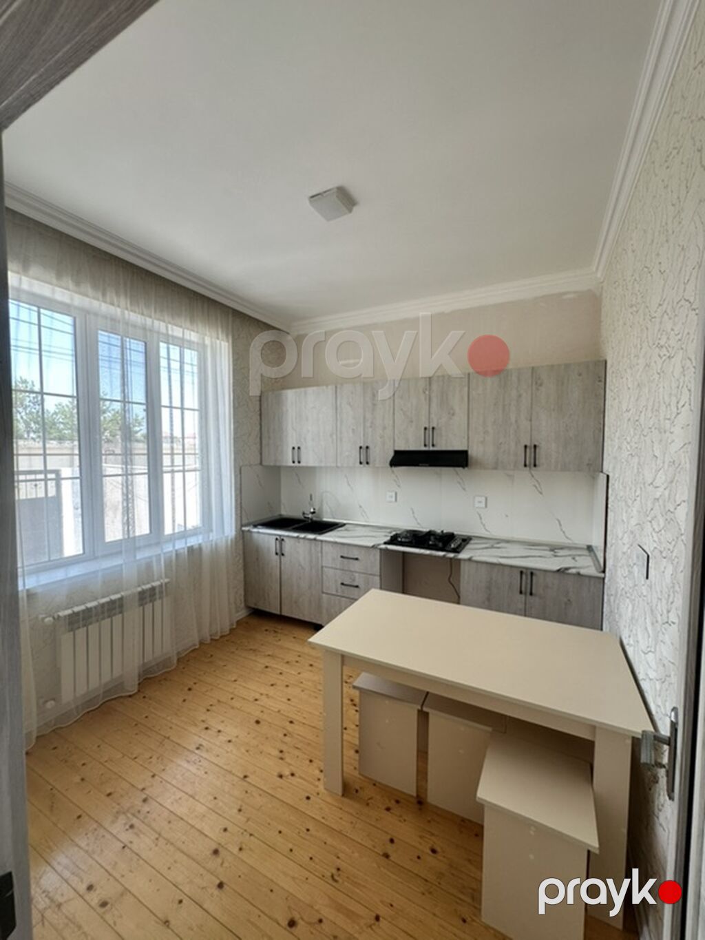Yeni təmirdən çıxmış evdir, hər şəraiti var. 3 otaqdır. Kombi istilik — Ev, villa, Bakı (5)