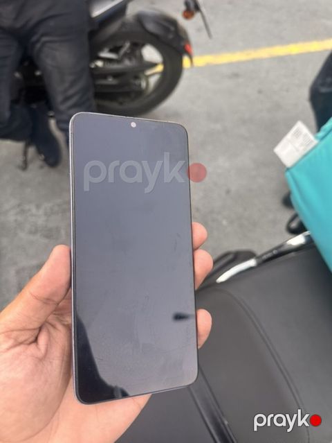 Aşağı yeri yoxdu işlək telefondur 0709199969 vp və ya zəng — Bakı