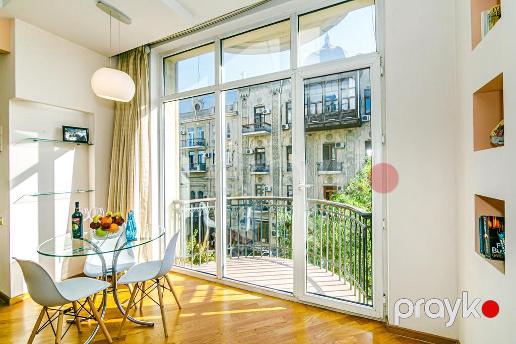 İcarəyə verilir 2 otaqlı köhnə tikili 120 m² — Mənzil, Bakı (4)