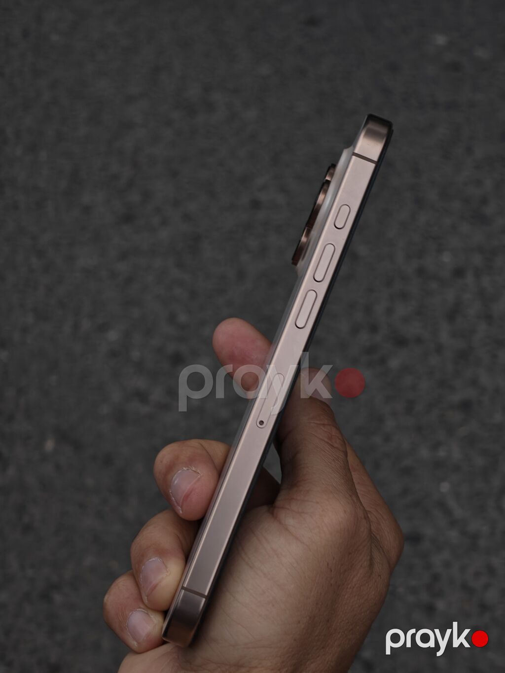 IPhone 16 Pro, Desert Titanium, Simsiz şarj — Apple iPhone, Gəncə (5)