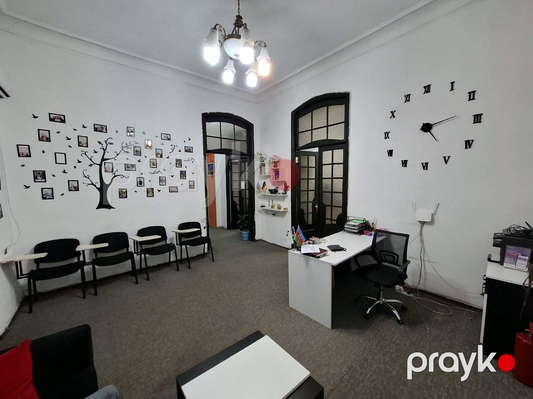 Satılır 5 otaqlı köhnə tikili 190 m² — Mənzil, Bakı (4)
